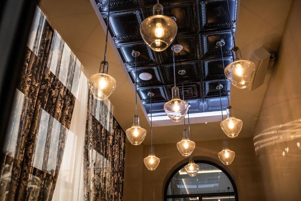 Hampton Inn & Suites New Orleans Canal St. French Quarter Екстериор снимка