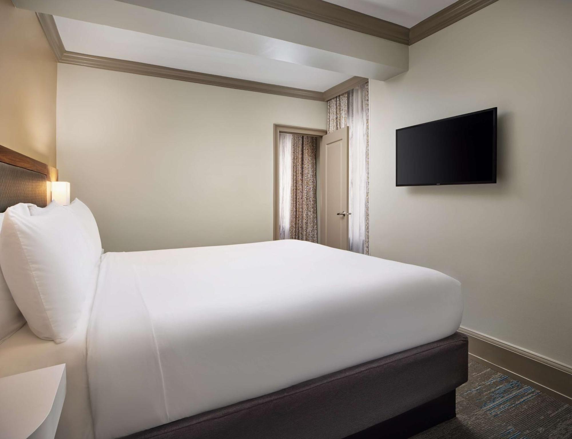 Hampton Inn & Suites New Orleans Canal St. French Quarter Екстериор снимка