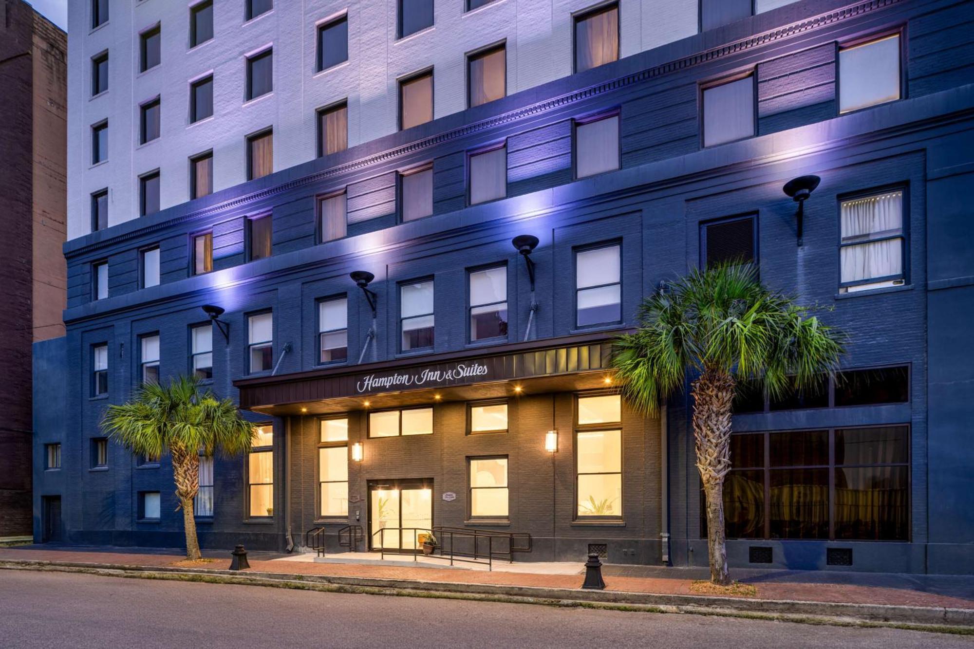 Hampton Inn & Suites New Orleans Canal St. French Quarter Екстериор снимка